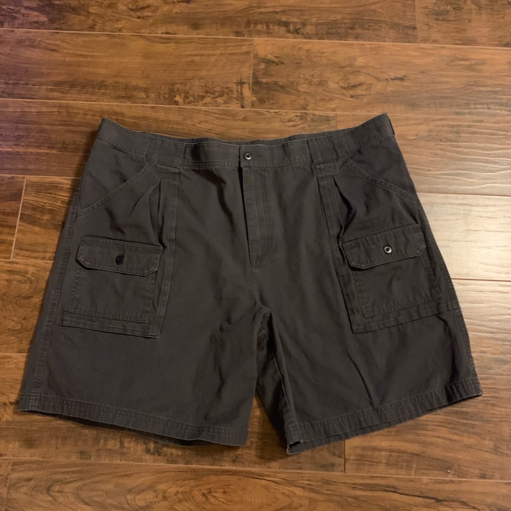 Cabela’s Mens Gray Short Shorts Size 44 With 8” Inseam